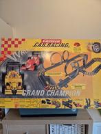 Vintage Carrera racebaan in goede staat zolderopruiming, Ophalen, Carrera, Elektrisch, Met looping