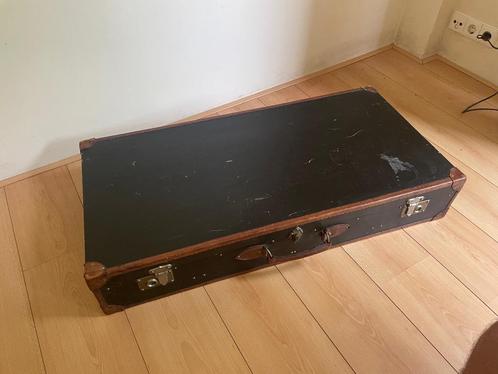 Antieke lange reiskoffer, Sieraden, Tassen en Uiterlijk, Koffers, Gebruikt, Overige materialen, 70 cm of meer, 45 tot 55 cm, Ophalen