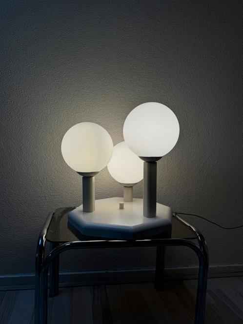 Space Age Bollamp 3 Melkglazen Bollen Plafondlamp Atomic, Huis en Inrichting, Lampen | Plafondlampen, Gebruikt, Glas, Hout, Ophalen