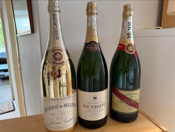 3 dummy/decoratieflessen champagne jeroboam beschikbaar voor biedingen
