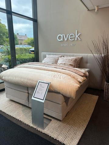 Avek Noflik showroommodel! 25% korting! 180x210 Top Model!! beschikbaar voor biedingen