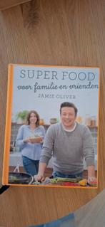 Jamie Oliver Superfood boot familie en vrienden., Ophalen of Verzenden, Zo goed als nieuw, Italië