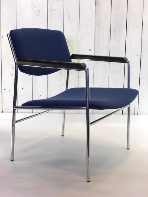 vintage buisframe fauteuil van Gijs van der Sluis., Huis en Inrichting, Fauteuils, Gebruikt, Hout, Metaal, Stof, Overige materialen