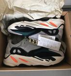 Yeezy boost 700 wave runner, Ophalen, Wit, Nieuw, Sneakers of Gympen