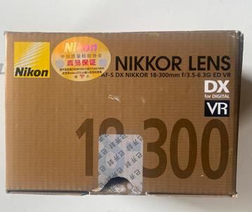 Nikon AF-S NIKKOR 18-300 mm f/3.5-6.3G ED DX VR beschikbaar voor biedingen