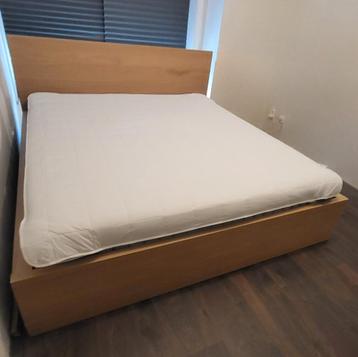 IKEA MALM - Bedframe(180x200), matras, 2x lades, Lattenbodem