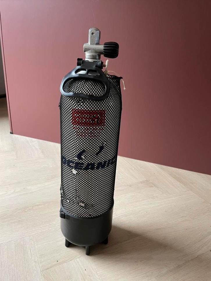 Duikfles 10 liter 200 bar. Pas gekeurd, Watersport en Boten, Duiken, Zo goed als nieuw, Duikfles, Ophalen