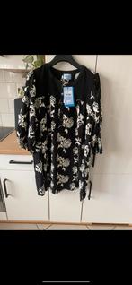 Tuniek zhenzi maat s 42/44, Kleding | Dames, Blouses en Tunieken, Ophalen, Zo goed als nieuw, Maat 42/44 (L), Zwart