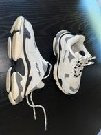Balenciaga Triple S schoenen maat 40, Ophalen, Wit, Balenciaga, Sneakers of Gympen