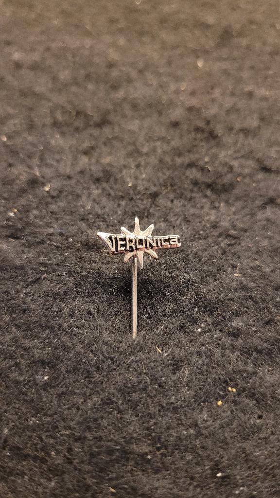 Veronica speldje, Verzamelen, Speldjes, Pins en Buttons, Zo goed als nieuw, Speldje of Pin, Overige onderwerpen, Verzenden