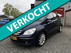 Mercedes-Benz B-klasse 200 Automaat | Afn. Trekhaak | NAP |, 65 €/maand, 136 pk, Gebruikt, Zwart