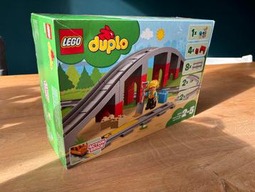 Duplo Treinrails & Stenen Set 10872 beschikbaar voor biedingen