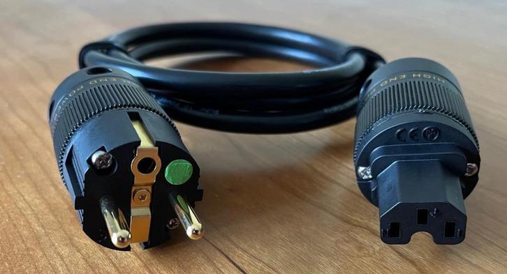 Aanbieding: powercords Black Cable Ruhr18 div. lengtes, Audio, Tv en Foto, Audiokabels en Televisiekabels, Nieuw, Overige kabels