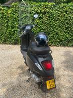 Scooter Piaggio Vespa sprint mat zwart geel kenteken, Fietsen en Brommers, Scooters | Vespa, Ophalen, Overige modellen, Maximaal 45 km/u