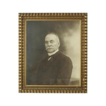 Grote Oude Foto Portret Oude Man Gouden Lijst Hars Brugge 19 beschikbaar voor biedingen