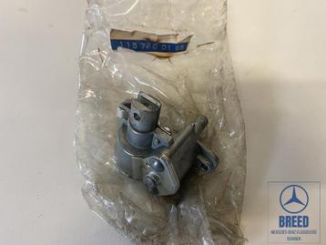 NOS bedieningsmechanisme draairaam links Mercedes W114 W115  beschikbaar voor biedingen