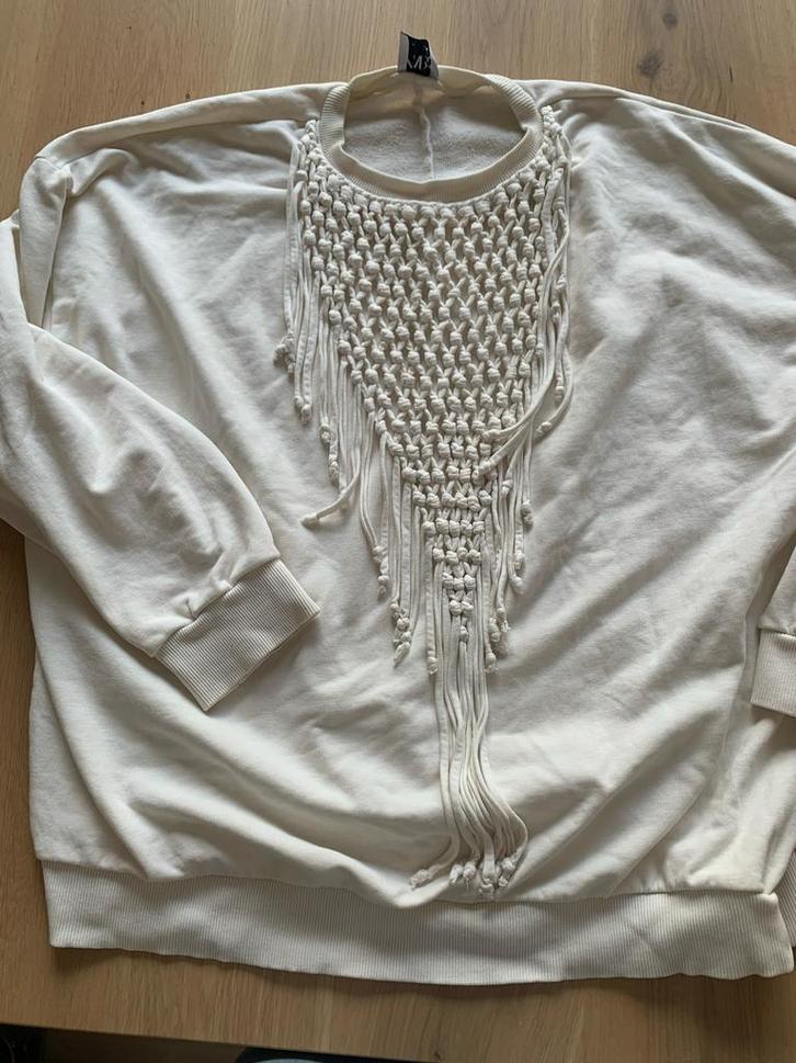 Witte trui met macramé detail - Zara ibzia look, Kleding | Dames, Truien en Vesten, Zo goed als nieuw, Maat 38/40 (M), Beige, Ophalen of Verzenden