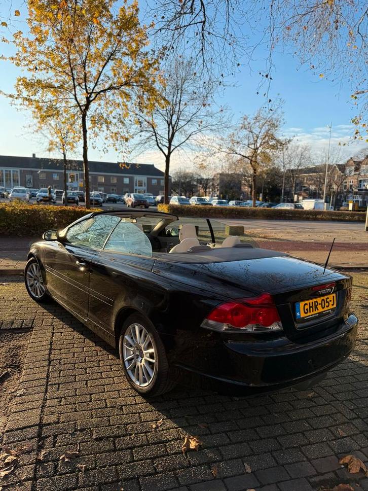 Volvo C70 2.4i Summum Geartronic 2008 Zwart, Youngtimer BTW, Auto's, Volvo, Particulier, C70, Benzine, Cabriolet, Automaat, Geïmporteerd