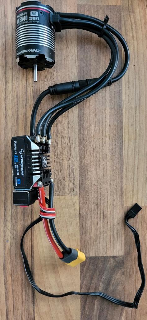 Hobbywing Xerun Axe 540 2300KV Brushless Motor + ESC, Hobby en Vrije tijd, Modelbouw | Radiografisch | Auto's, Onderdeel, Ophalen of Verzenden
