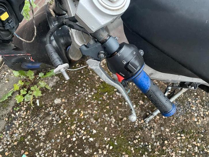 Aprilia Schakelbrommer - Opknapper, Fietsen en Brommers, Scooters | Aprilia, Gebruikt, SR 50, Tweetakt, Ophalen