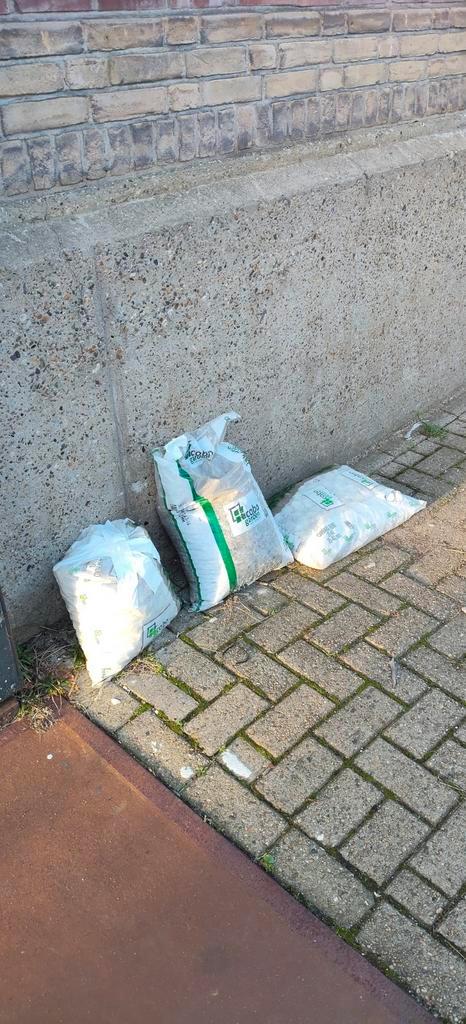 Zakjes met stenen/grind, Tuin en Terras, Grind, Keien en Split, Gebruikt, Grind, Grijs, Overige materialen, Ophalen