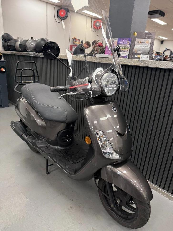 Sym Fiddle 2 Brom E4 45KM BJ 2020 Windscherm Achterdrager, Fietsen en Brommers, Scooters | SYM, Zo goed als nieuw, Fiddle, Maximaal 45 km/u