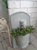 Brocante muurhanger met plant....Poppenhuis 1:12. (Nr F14)*, Ophalen of Verzenden, Nieuw, Poppenhuis