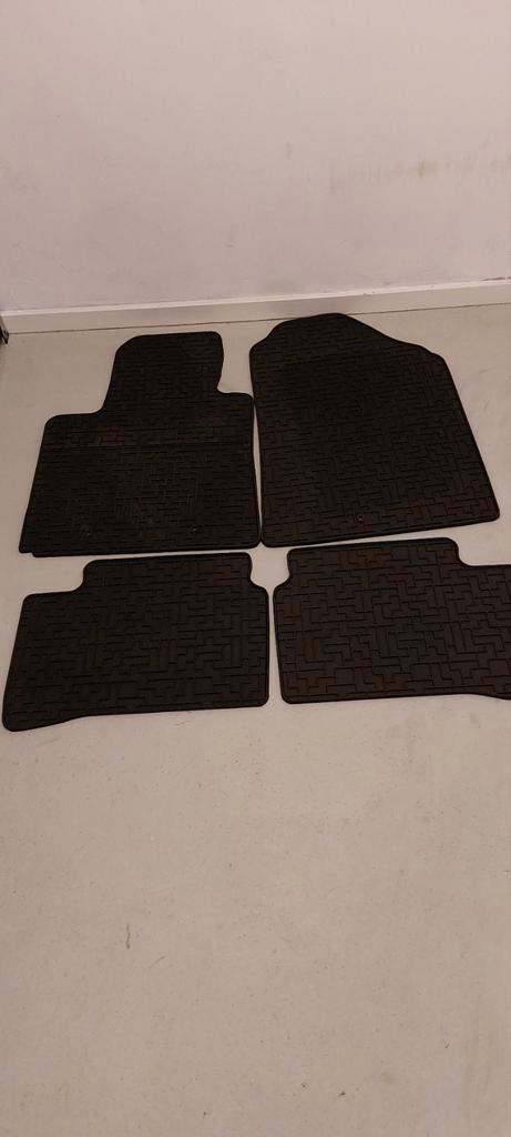 Rubberen mattenset voor Hyundai i10, Auto diversen, Automatten, Zo goed als nieuw, Ophalen of Verzenden