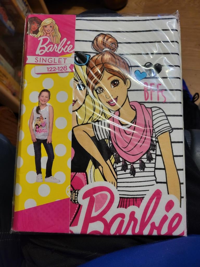 Te koop nieuwe Barbie singlet maat 122-128, Ophalen, Nieuw