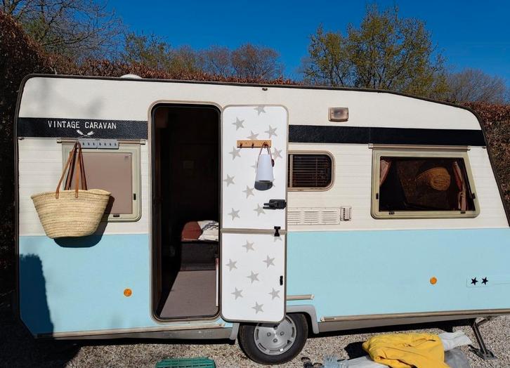 Charmante Caravelair Bamba 395T De Luxe – Compact, Lichtge, Caravans en Kamperen, Caravans, Particulier, tot en met 4, 750 - 1000 kg