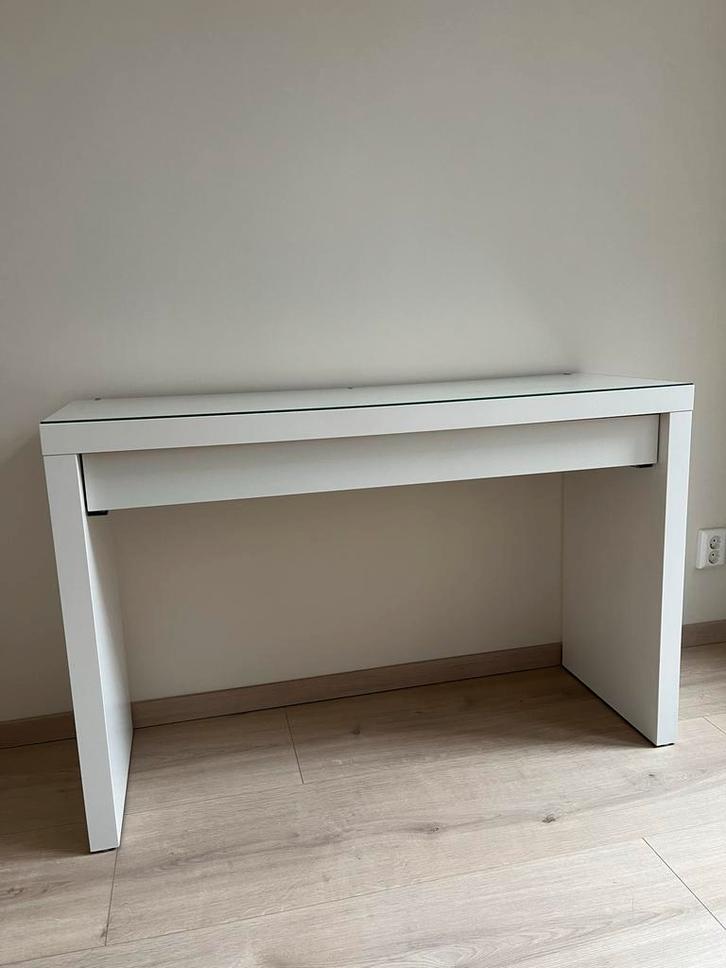 Malm IKEA make-up tafel / toilet tafel, Huis en Inrichting, Tafels | Kaptafels, Gebruikt, Minder dan 100 cm, 100 tot 150 cm, Hout
