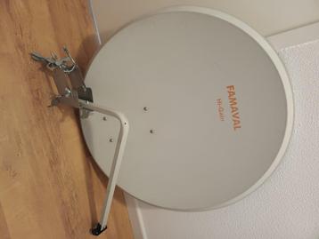 Schotelantenne 80cm. beschikbaar voor biedingen