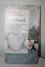 J. Heynekamp - Mildheid, Boeken, Meditatie of Yoga, Ophalen of Verzenden, Zo goed als nieuw, Instructieboek