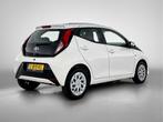 Toyota Aygo 1.0 VVT-i x-play cabrio | Elek bedienbaar dak |, Voorwielaandrijving, Stof, Gebruikt, Euro 6