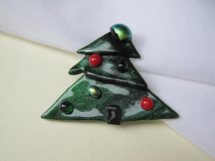 Broche kerstboom groen glaS met glas, Diversen, Kerst, Zo goed als nieuw, Verzenden