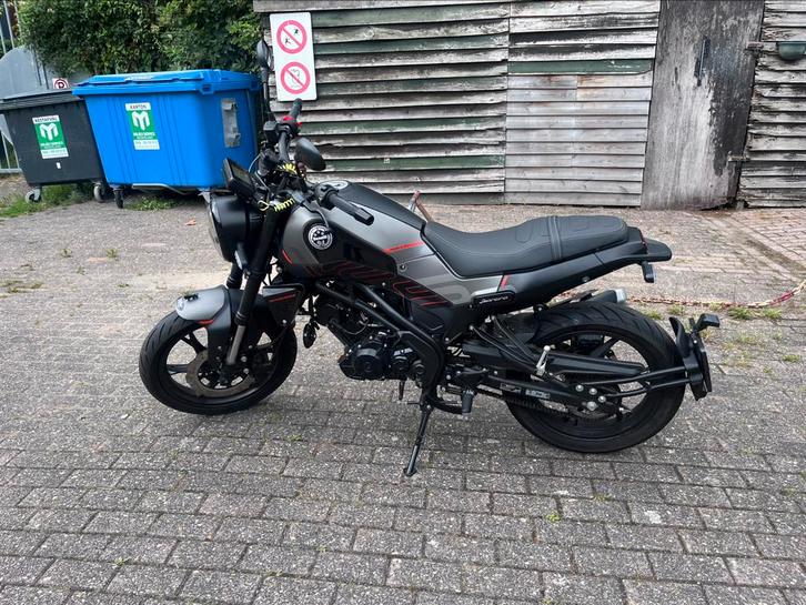 ️Te koop Benelli Leoncino 125 – 2024 – Slechts 4.000km️ - A1, Motoren, Motoren | Benelli, Particulier, Naked bike, 11 kW of minder