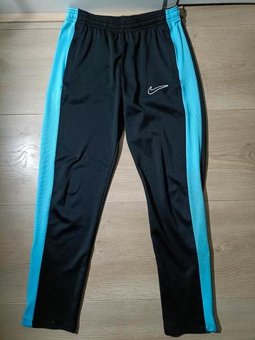 (Kids L) Nike Dri-Fit Academy 2019 Zwart/Blauw Sportbroek  beschikbaar voor biedingen