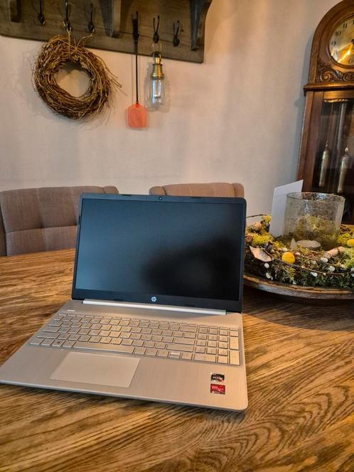 Nette en snelle HP Laptop, Computers en Software, Windows Laptops, Zo goed als nieuw, 15 inch, SSD, 3 tot 4 Ghz, 8 GB, Qwerty