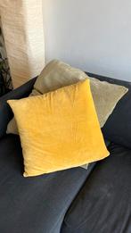 Pillows + pillow cases (45x45) and (60x60), Ophalen, Zo goed als nieuw, Vierkant