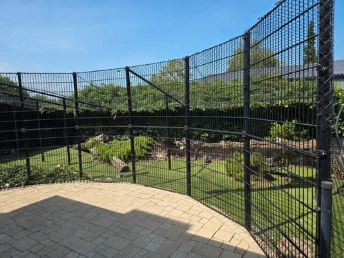 dubbelstaafmaat hekwerk met harmonicagaas en 3 poorten, Tuin en Terras, Tuinhekken en Hekwerk, Zo goed als nieuw, Gaashekwerk