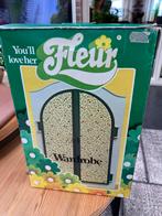 Fleur Kledingkast - Vintage Speelgoed, Ophalen of Verzenden, Zo goed als nieuw, Barbie