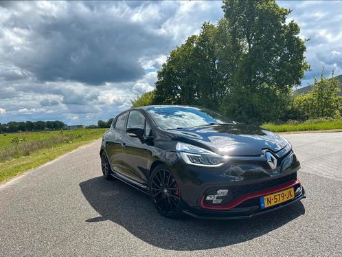 Renault Clio 4 RS Trophy. Met o.a. Akrapovic en Maxton, Auto's, Renault, Particulier, Clio, ABS, Airbags, Airconditioning, Bluetooth