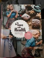 In Love with Health - Lisa van Cuijk, Voorgerechten en Soepen, Ophalen of Verzenden, Zo goed als nieuw, Gezond koken