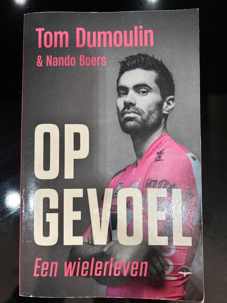 Tom Dumoulin - Op Gevoel: Een Wielerleven, Boeken, Biografieën, Gelezen, Sport, Ophalen of Verzenden