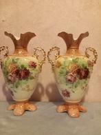 2 identieke antieke Engelse vazen, Antiek en Kunst, Ophalen of Verzenden