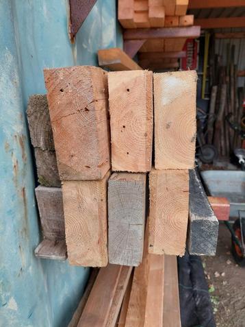 8 Houten Balken - Uitgewerkt Hout beschikbaar voor biedingen