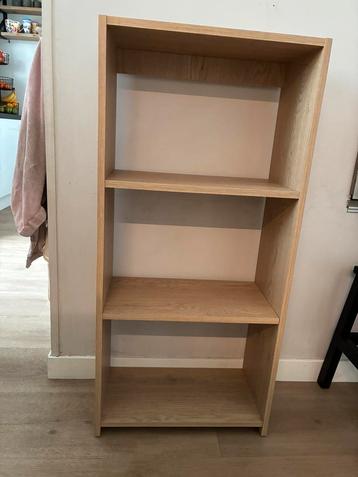(Boeken) kastje nieuw beschikbaar voor biedingen