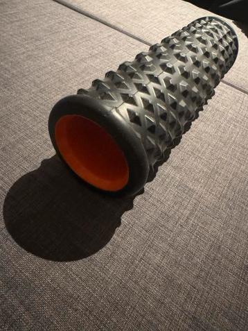Foamroller voor massage beschikbaar voor biedingen