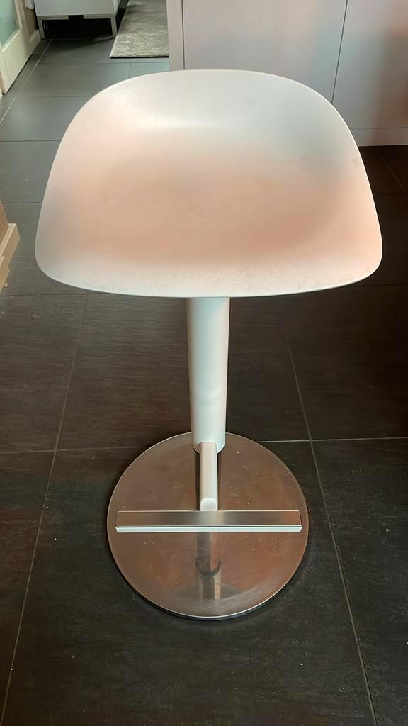 Ikea barkruk 3 stuks!!!, Huis en Inrichting, Barkrukken, Gebruikt, 60 tot 90 cm, Kunststof, 1 kruk, In hoogte verstelbaar, Ophalen of Verzenden