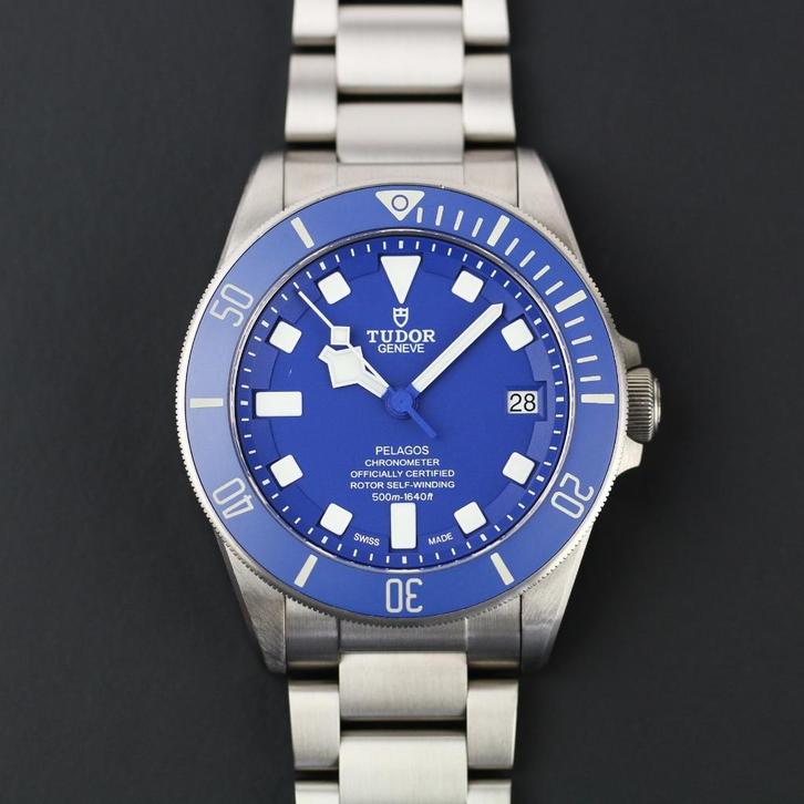 Tudor Pelagos Titanium blauw 42 (Goed/ 2021), Sieraden, Tassen en Uiterlijk, Horloges | Heren, Zo goed als nieuw, Polshorloge